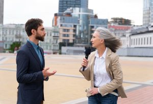 আজকের আন্তর্জাতিক নীতিনির্ধারণকে প্রভাবিত করে এমন প্রধান বৈশ্বিক সংবাদ ঘটনা বিশ্লেষণ করা